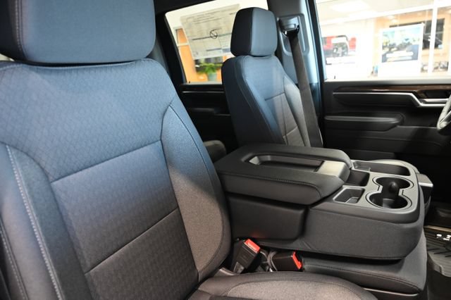 New 2026 Chevrolet Silverado 2500 LT w/ All Star Edition AWD/4WD image 9