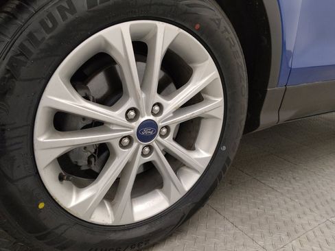 Used 2017 Ford Escape SE image 31