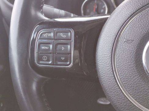 Used 2014 Jeep Wrangler Altitude image 20