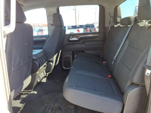 Used 2025 Chevrolet Silverado 2500 LT w/ Convenience Package image 11