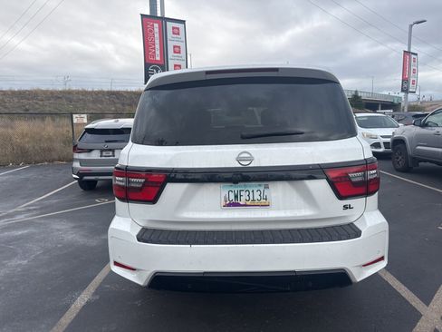 Used 2023 Nissan Armada SL w/ Midnight Edition Package image 3