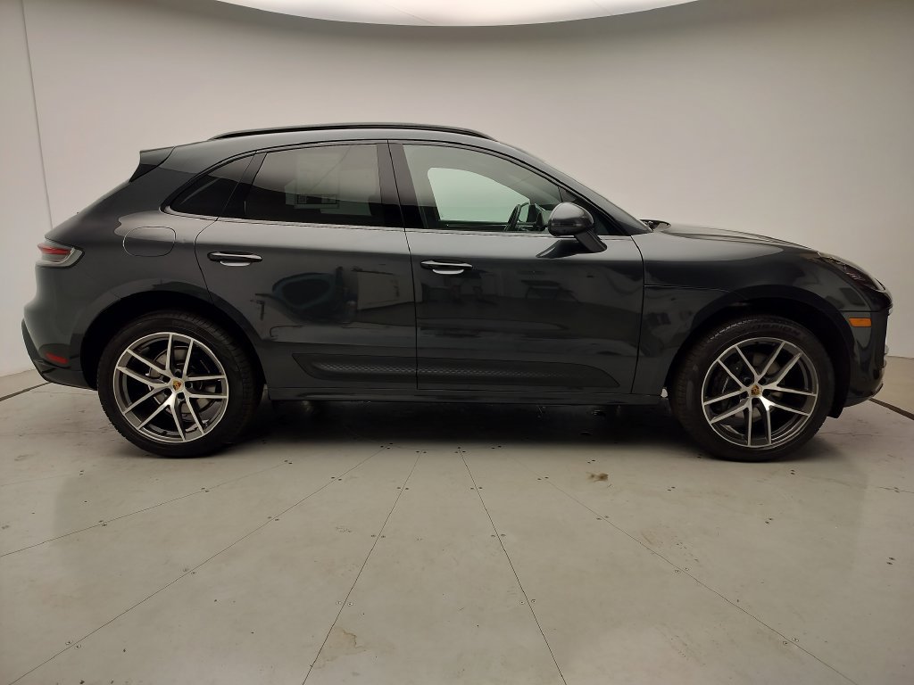 Certified 2024 Porsche Macan Turbo AWD/4WD image 23