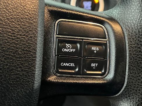 Used 2016 Dodge Journey SE image 40