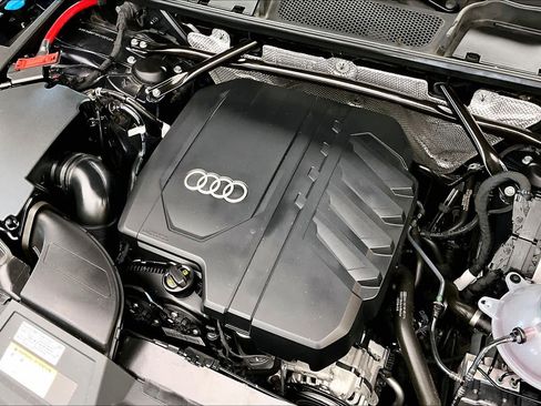 Used 2023 Audi Q5 2.0T Premium w/ Convenience Package AWD/4WD image 31