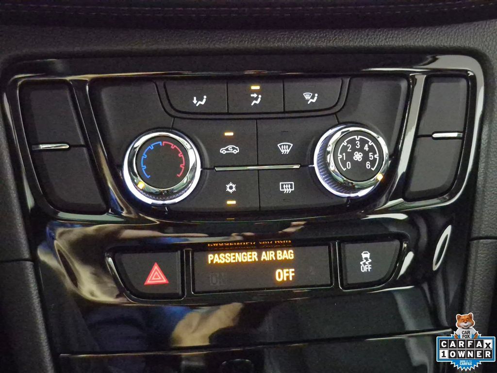 Used 2022 Buick Encore Preferred w/ Safety Package AWD/4WD image 21