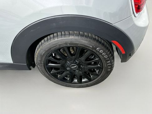 Used 2020 MINI Cooper 2-Door Hardtop image 11