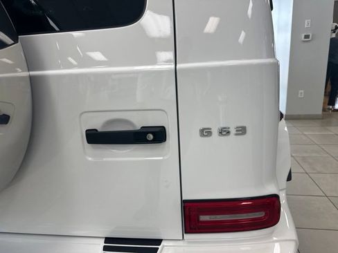 Used 2027 Mercedes-Benz G 63 AMG 4MATIC image 16