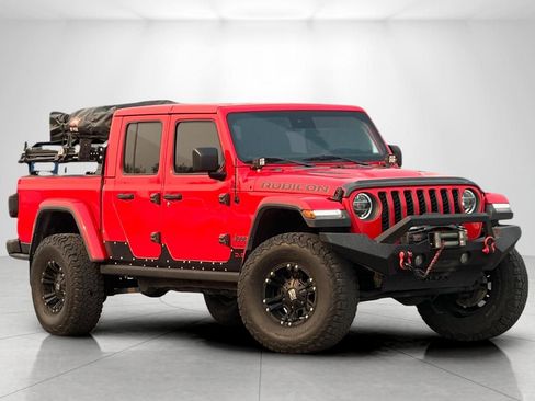 Used 2020 Jeep Gladiator Rubicon w/ Advanced Safety Group AWD/4WD image 2