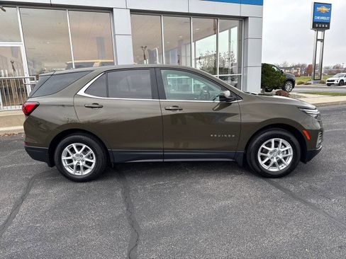 Certified 2024 Chevrolet Equinox LT w/ LPO, Floor Liner Package image 2