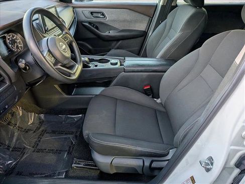 Used 2023 Nissan Rogue S image 15