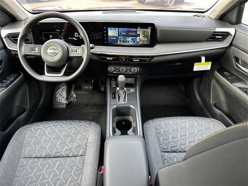 New 2025 Nissan Kicks SV w/ SV Premium Package image 12