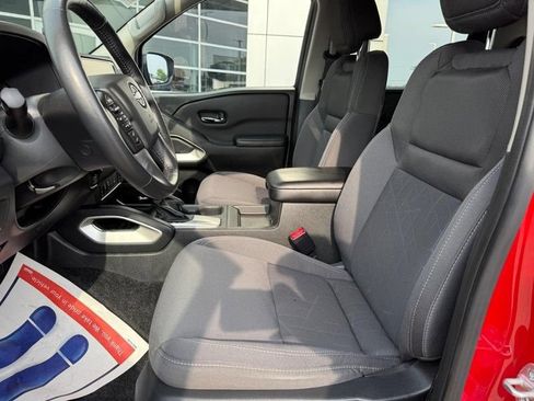 Used 2025 Nissan Frontier SV w/ SV Convenience Package AWD/4WD image 16