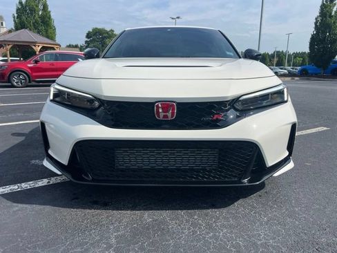 Used 2025 Honda Civic Type R image 3
