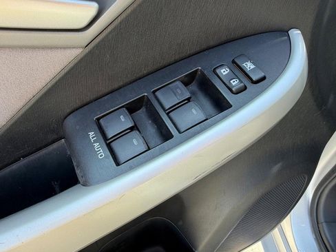 Used 2013 Toyota Prius Two image 30