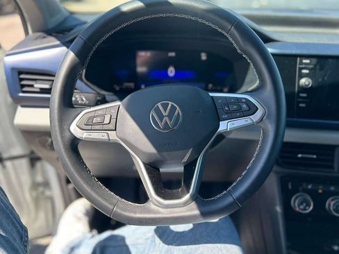 Used 2023 Volkswagen Taos SE image 13