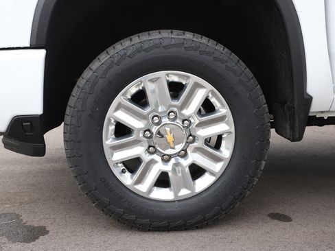 Used 2024 Chevrolet Silverado 3500 High Country w/ High Country Premium Package AWD/4WD image 34