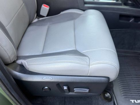 Used 2021 Toyota Tundra Limited w/ Limited Premium Package image 39