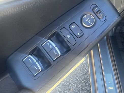 Used 2024 Acura Integra image 24