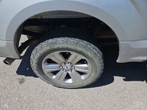 Used 2019 Ford F150 XLT w/ Equipment Group 302A Luxury AWD/4WD image 11