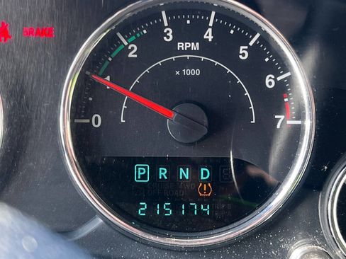 Used 2014 Jeep Wrangler Unlimited Rubicon w/ Connectivity Group image 19