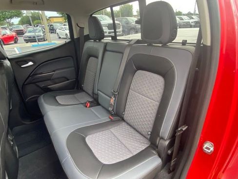 Used 2019 Chevrolet Colorado Z71 AWD/4WD image 24