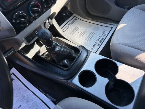Used 2012 Toyota Tacoma 4x4 Access Cab w/ SR5 Pkg image 24