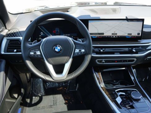 Used 2024 BMW X5 sDrive40i w/ Premium Package RWD image 8