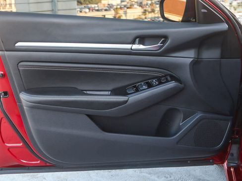 Used 2022 Nissan Altima 2.5 SL image 30