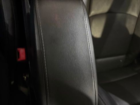 Used 2018 Chevrolet Cruze Premier FWD image 22