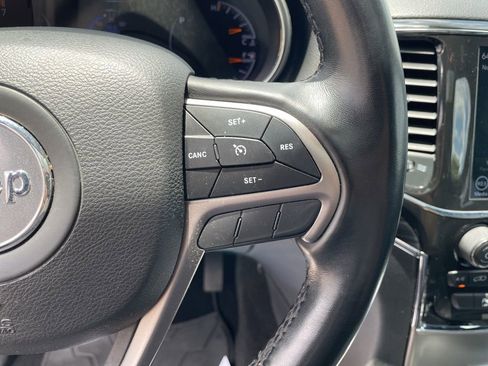 Used 2022 Jeep Grand Cherokee Limited AWD/4WD image 16
