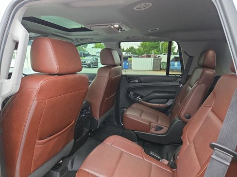 Used 2019 Chevrolet Tahoe Premier w/ Premier Plus Edition AWD/4WD image 20