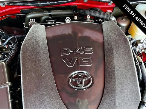 Used 2019 Toyota Tacoma TRD Off-Road AWD/4WD image 29