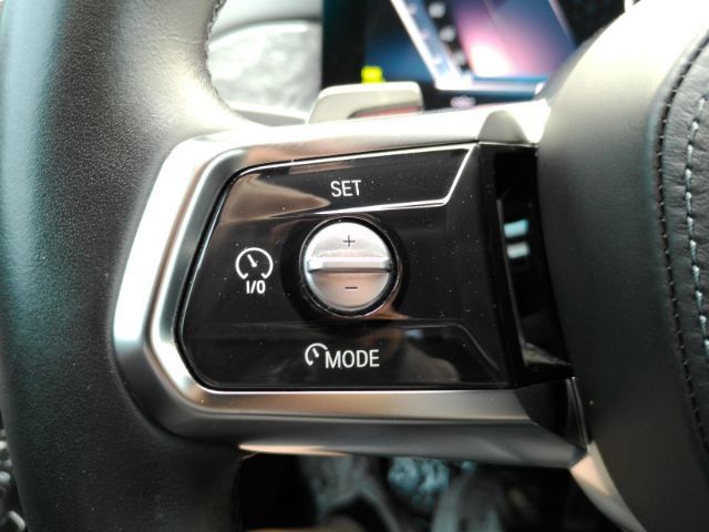 Used 2024 BMW i7 xDrive60 w/ Premium Package AWD/4WD image 43