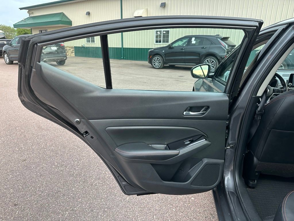 Used 2024 Nissan Altima 2.5 SR AWD/4WD image 22