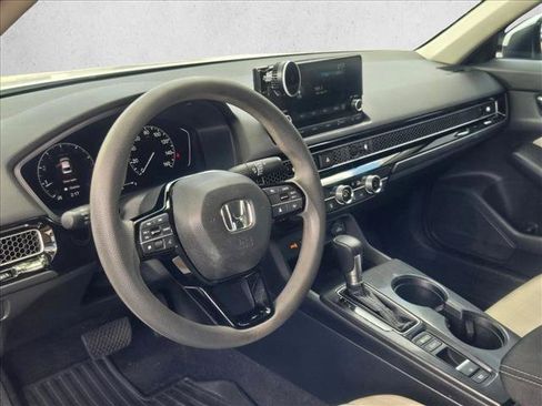 Used 2022 Honda Civic LX image 9