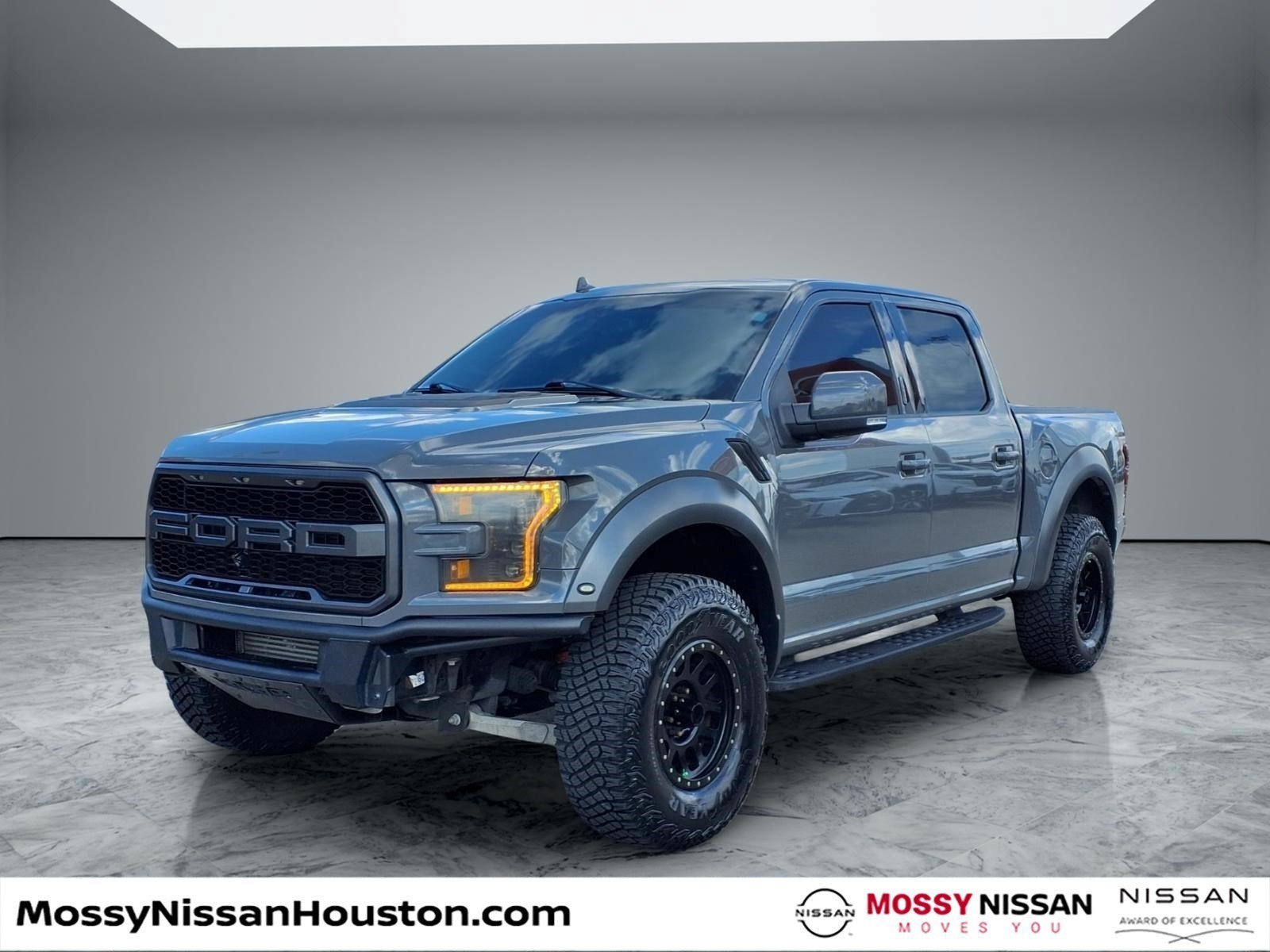 Used 2020 Ford F150 Raptor w/ Equipment Group 802A Luxury AWD/4WD image 4