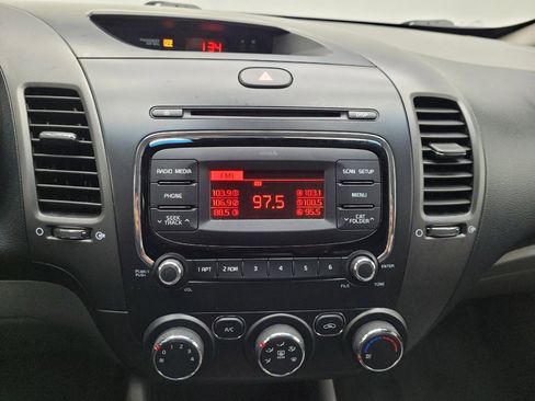 Used 2018 Kia Forte LX image 25