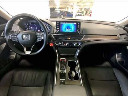 Used 2020 Honda Accord Touring image 15