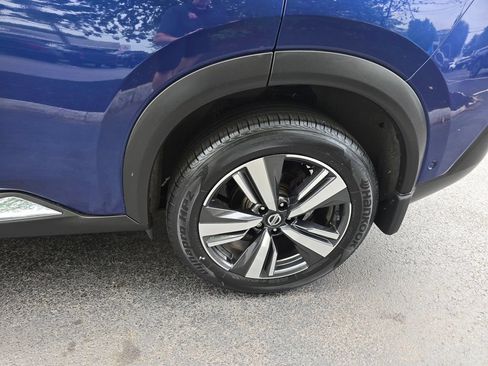 Used 2021 Nissan Rogue Platinum AWD/4WD image 4