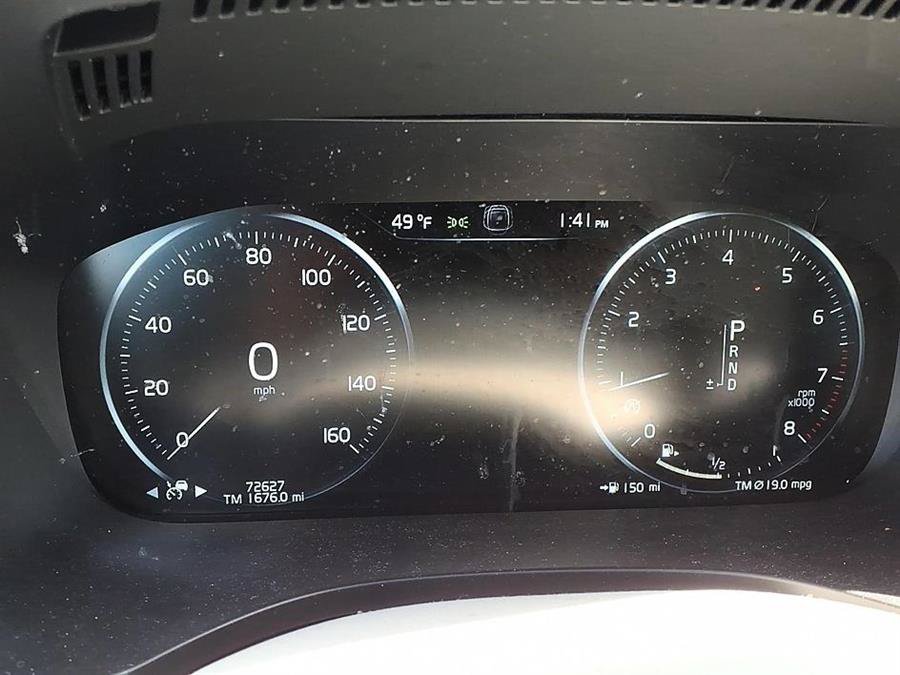 Used 2018 Volvo XC60 T6 Momentum w/ Convenience Package AWD/4WD image 19