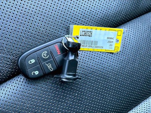 Used 2020 Jeep Grand Cherokee Summit w/ Platinum Series Group image 15