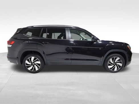 Used 2025 Volkswagen Atlas SE image 5