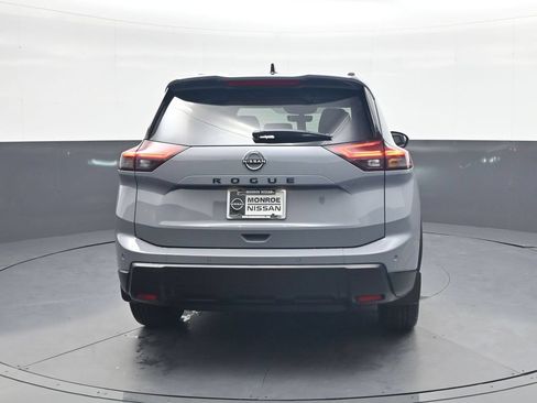 Used 2026 Nissan Rogue Dark Armor FWD image 8