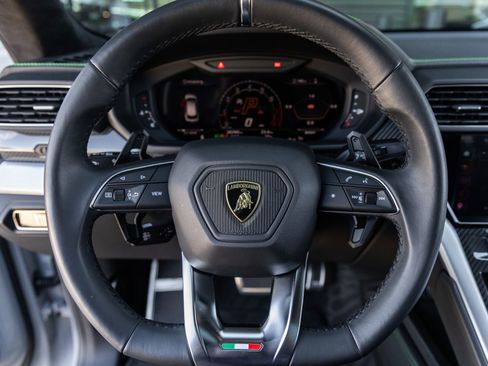 Used 2023 Lamborghini Urus S AWD/4WD image 30