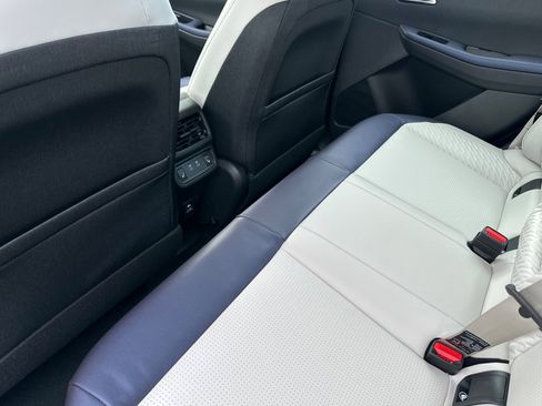 New 2026 Nissan Leaf Platinum+ w/ Cargo Package (Platinum+) image 9