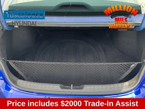 Used 2021 Hyundai Elantra SEL w/ Convenience Package FWD image 10