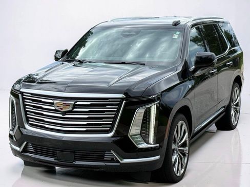 Certified 2025 Cadillac Escalade Premium Luxury Platinum w/ LPO, Floor Liner Package AWD/4WD image 11