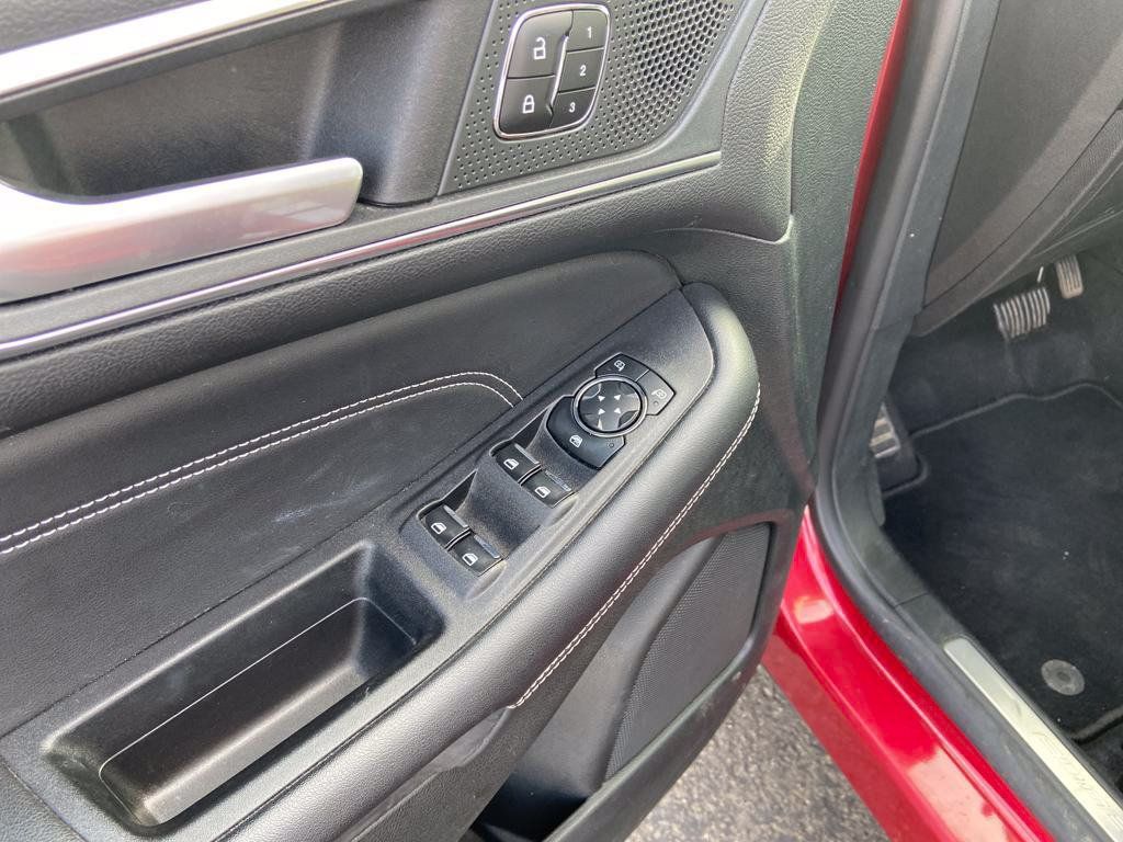 Used 2023 Ford Edge Titanium AWD/4WD image 14