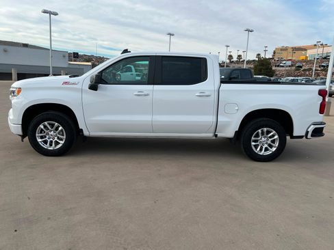 Used 2025 Chevrolet Silverado 1500 RST w/ Z71 Off-Road Package image 2