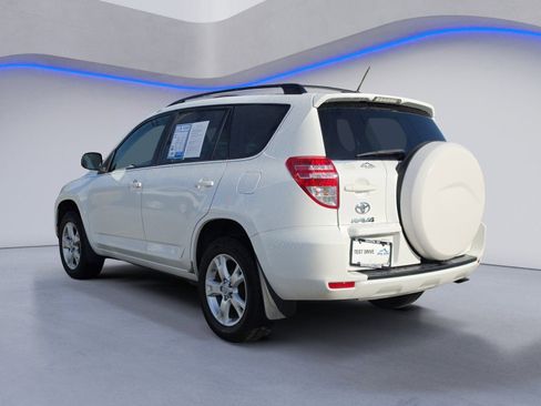 Used 2011 Toyota RAV4 2WD image 3